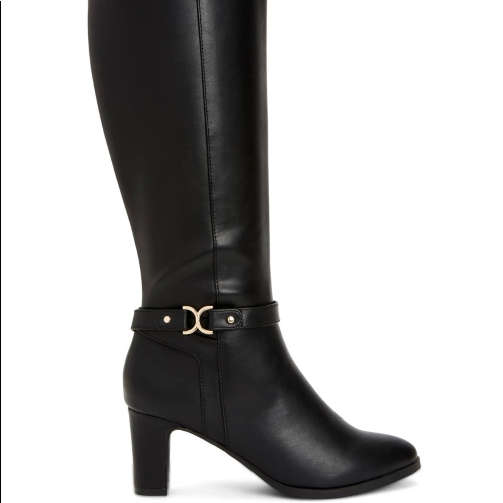 Boots - Picture 2 of 6